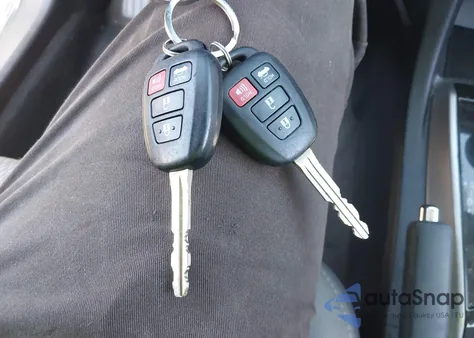 2016 Toyota Corolla Le из США, поврежденный, VIN 2T1BURHE4GC532904